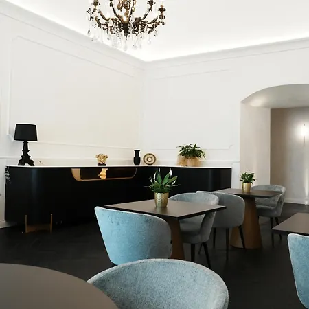 Palazzo Petta Charming & Rooftop Nocleg ze śniadaniem Trani