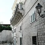 Couette-café Palazzo Petta Charming & Rooftop 4*