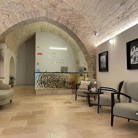 Palazzo Petta Charming & Rooftop 4* טרני