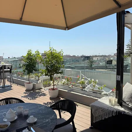 Palazzo Petta Charming & Rooftop לינה וארוחת בוקר 4*